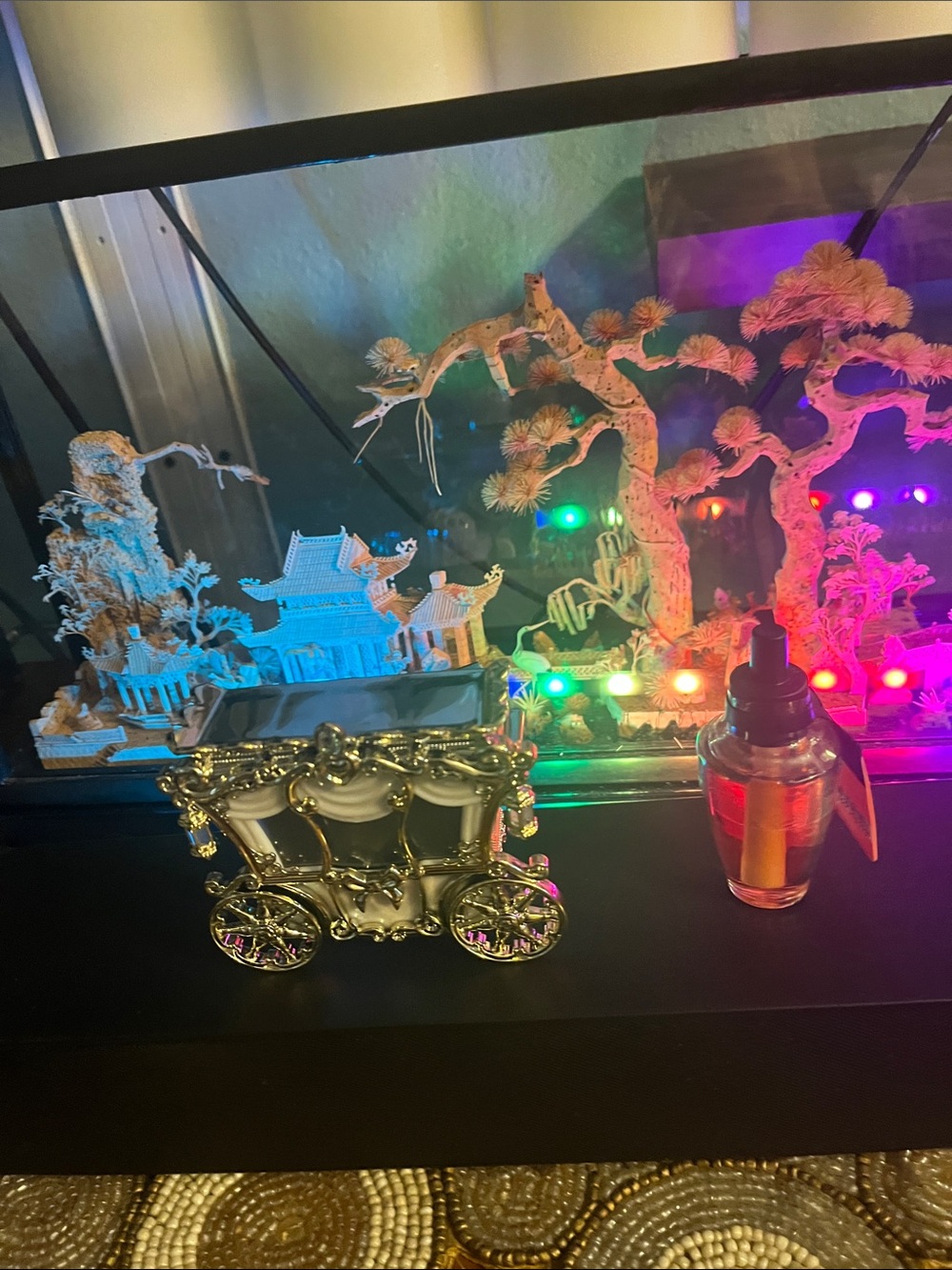 Ornate Gold Carriage Trinket wallflower, plug-in projector